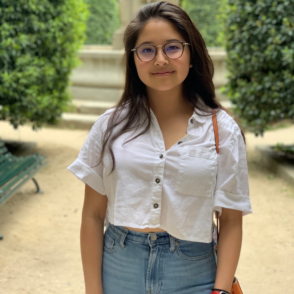 Meet your Posher, Monica